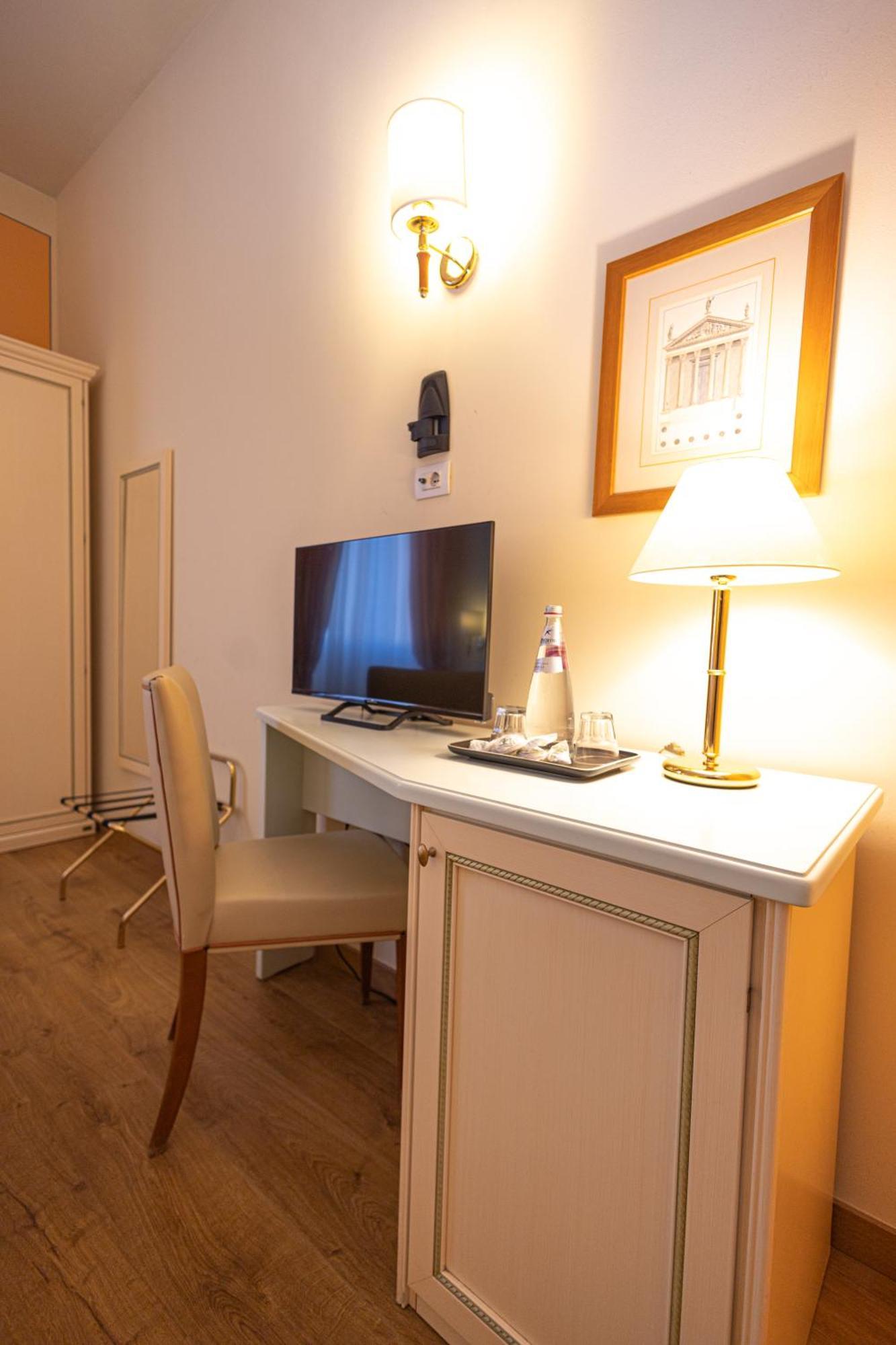 Hotel Pallanza By Lvg Collection 4*